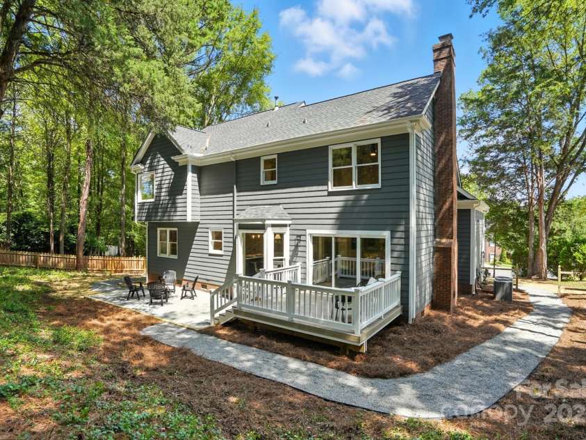 2902 Notchview Court, Charlotte, NC 28210.  MLS# CAR4296816, YatesRealty ID 34800. 