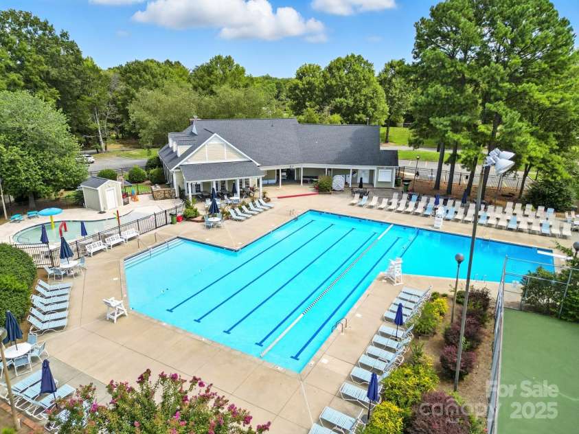 2902 Notchview Court, Charlotte, NC 28210.  MLS# CAR4296816, YatesRealty ID 34800. 