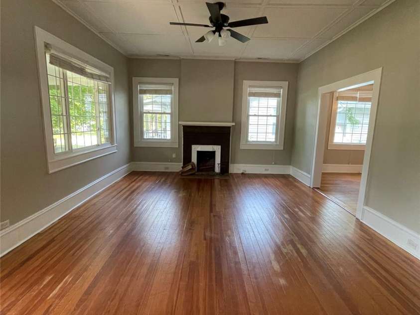 202 Marion Street, Clover, SC 29710.  MLS# CAR4397522, YatesRealty ID 34801. Livingroom