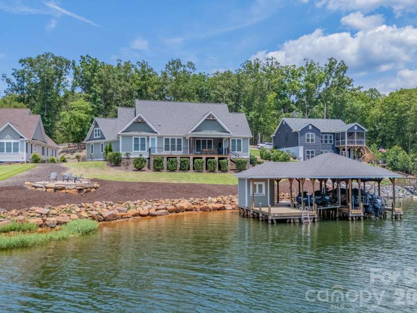 157 Landing Trail, Mount Gilead, NC 27306.  MLS# CAR4398840, YatesRealty ID 34802. 