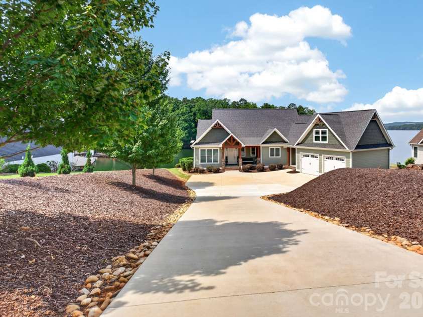 157 Landing Trail, Mount Gilead, NC 27306.  MLS# CAR4398840, YatesRealty ID 34802. 