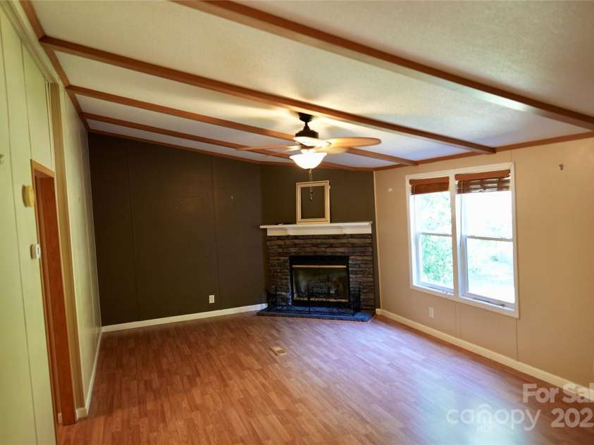 320 Pacer Trail, Canton, NC 28716.  MLS# CAR4296677, YatesRealty ID 34803. 