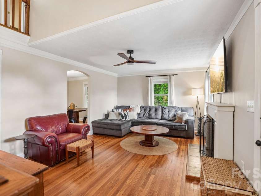 111 Bennett Street, Burnsville, NC 28714.  MLS# CAR4390784, YatesRealty ID 34804. 