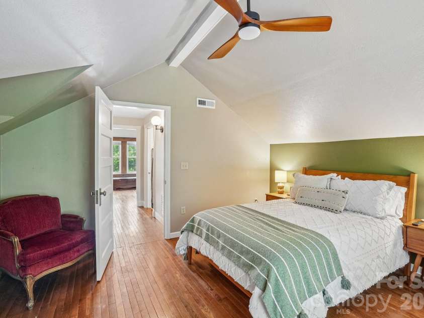111 Bennett Street, Burnsville, NC 28714.  MLS# CAR4390784, YatesRealty ID 34804. 