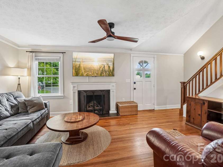 111 Bennett Street, Burnsville, NC 28714.  MLS# CAR4390784, YatesRealty ID 34804. Living Room