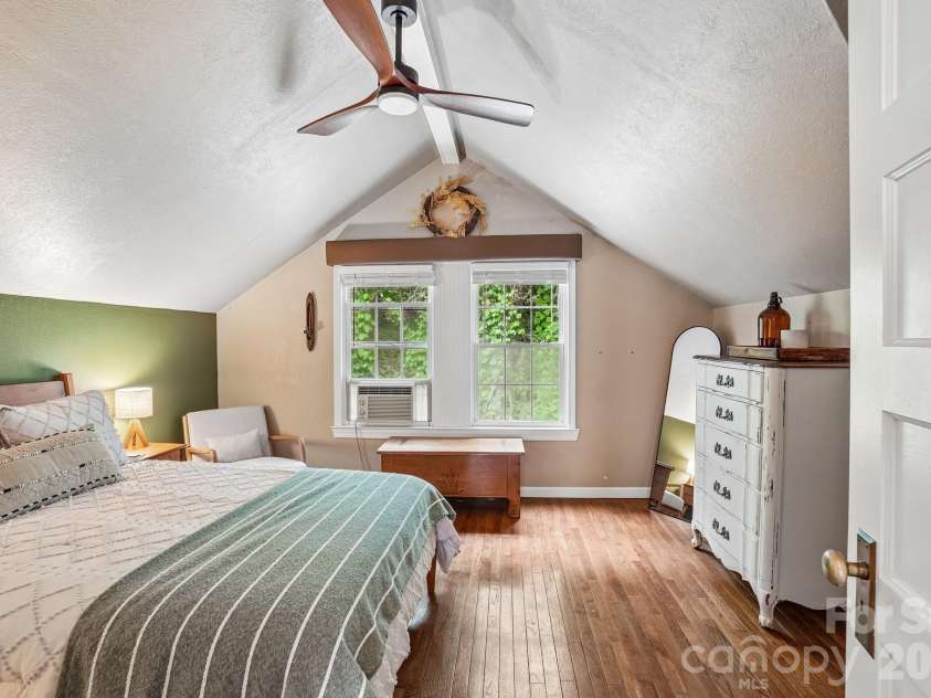 111 Bennett Street, Burnsville, NC 28714.  MLS# CAR4390784, YatesRealty ID 34804. Upstairs bedroom