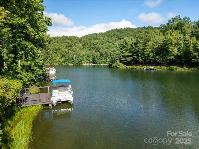 174 Echota Lane, Brevard, NC 28712.  MLS# CAR4291447, YatesRealty ID 34805. 