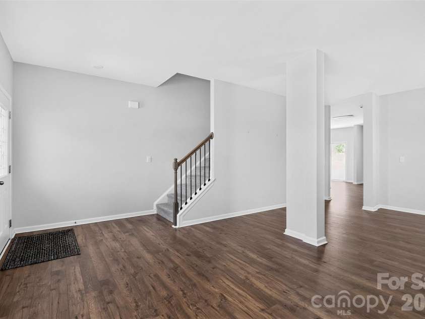 9203 Mackinaw Drive, Gastonia, NC 28056.  MLS# CAR4399994, YatesRealty ID 34806. 