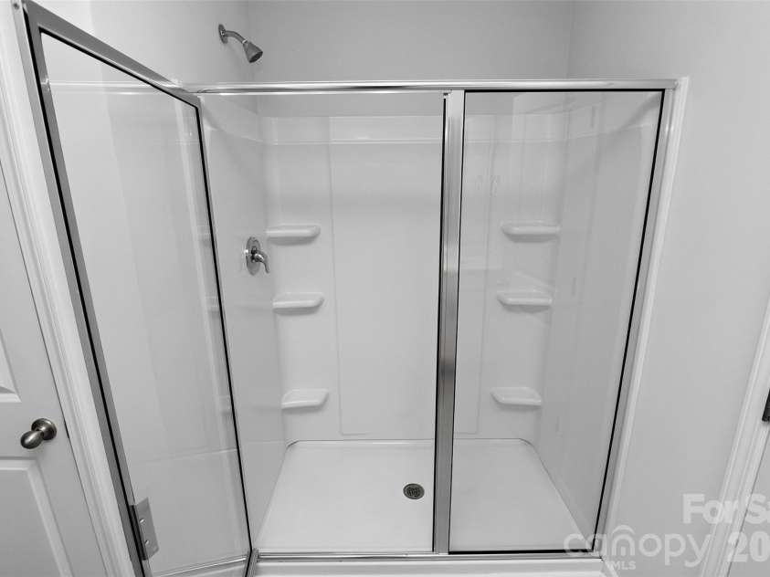 9203 Mackinaw Drive, Gastonia, NC 28056.  MLS# CAR4399994, YatesRealty ID 34806. 
