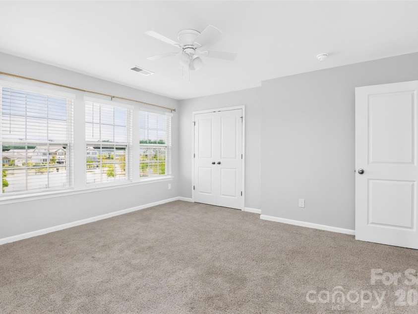 9203 Mackinaw Drive, Gastonia, NC 28056.  MLS# CAR4399994, YatesRealty ID 34806. 