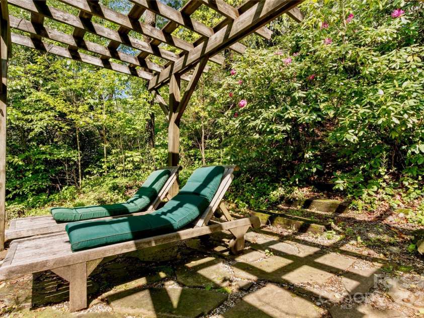 173 Laurel Lane, Marion, NC 28752.  MLS# CAR4290550, YatesRealty ID 34808. 