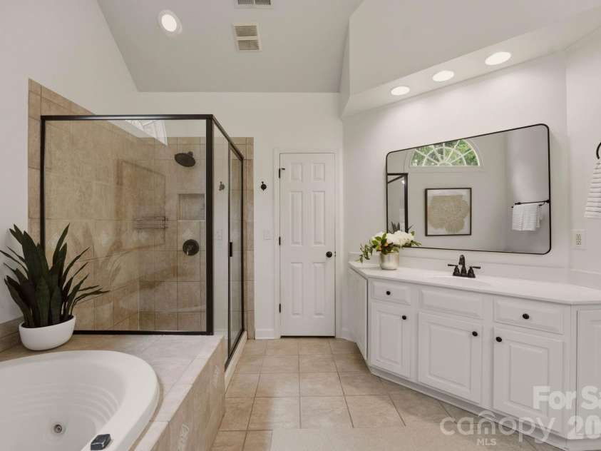 22012 Preswick Drive, Fort Mill, SC 29707.  MLS# CAR4396057, YatesRealty ID 34809. 