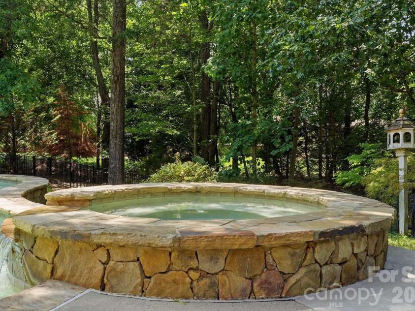 22012 Preswick Drive, Fort Mill, SC 29707.  MLS# CAR4396057, YatesRealty ID 34809. 