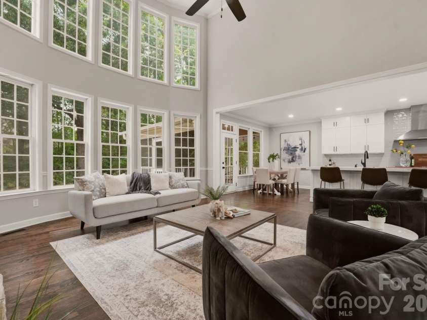 22012 Preswick Drive, Fort Mill, SC 29707.  MLS# CAR4396057, YatesRealty ID 34809. Family room