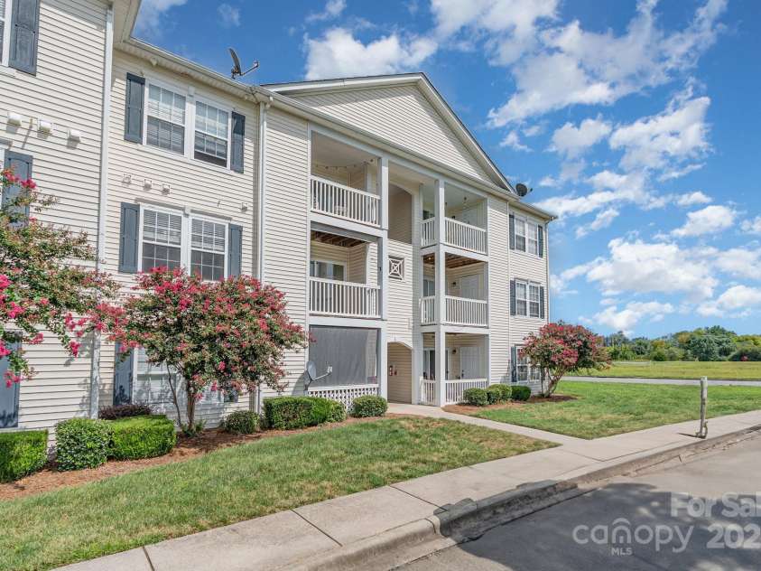 3809 Carl Parmer Drive, Harrisburg, NC 28075.  MLS# CAR4289550, YatesRealty ID 3481. 