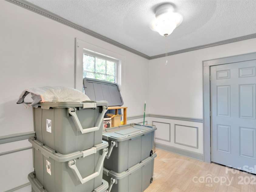 409 Gold Street, Shelby, NC 28150.  MLS# CAR4295460, YatesRealty ID 3481. 