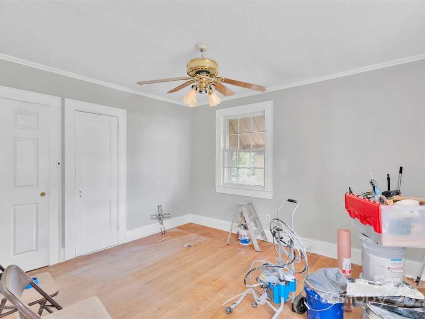 409 Gold Street, Shelby, NC 28150.  MLS# CAR4295460, YatesRealty ID 3481. 