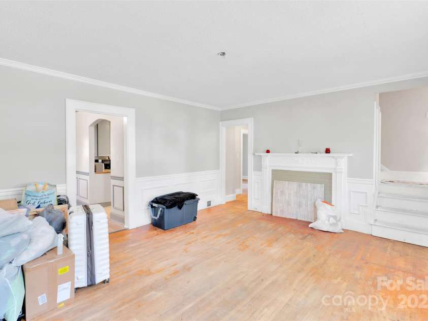 409 Gold Street, Shelby, NC 28150.  MLS# CAR4295460, YatesRealty ID 3481. Fireplace