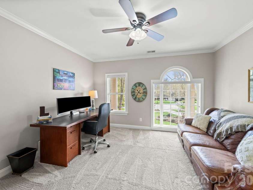 1802 Summit View Place, Marvin, NC 28173.  MLS# CAR4349894, YatesRealty ID 34810. 2nd Floor Office