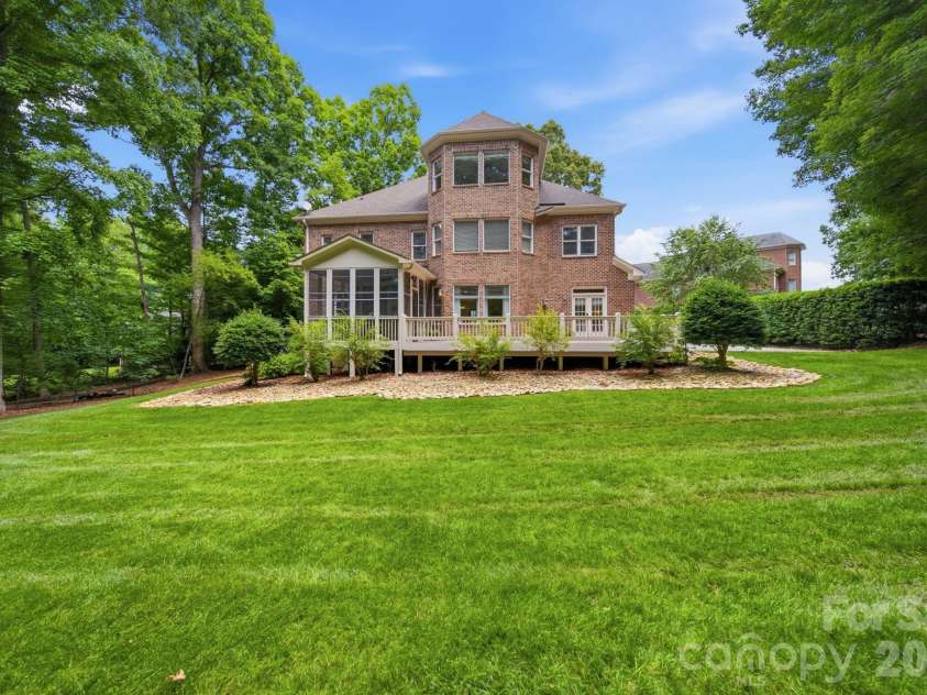 1802 Summit View Place, Marvin, NC 28173.  MLS# CAR4349894, YatesRealty ID 34810. 