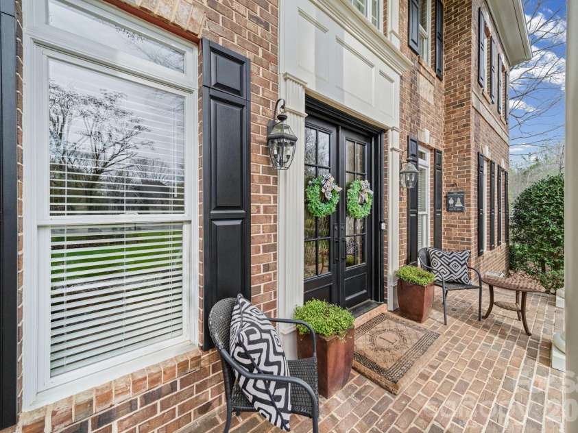 1802 Summit View Place, Marvin, NC 28173.  MLS# CAR4349894, YatesRealty ID 34810. Front Porch