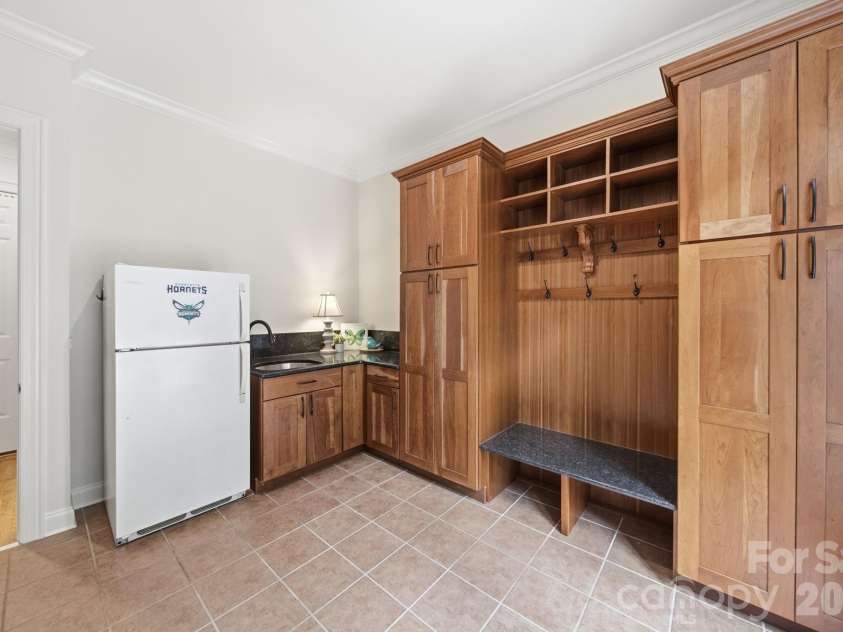 1802 Summit View Place, Marvin, NC 28173.  MLS# CAR4349894, YatesRealty ID 34810. Mudroom off deck and across from the garage