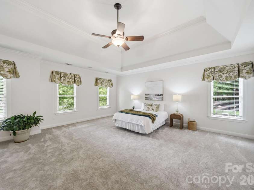 1802 Summit View Place, Marvin, NC 28173.  MLS# CAR4349894, YatesRealty ID 34810. Owner's Suite