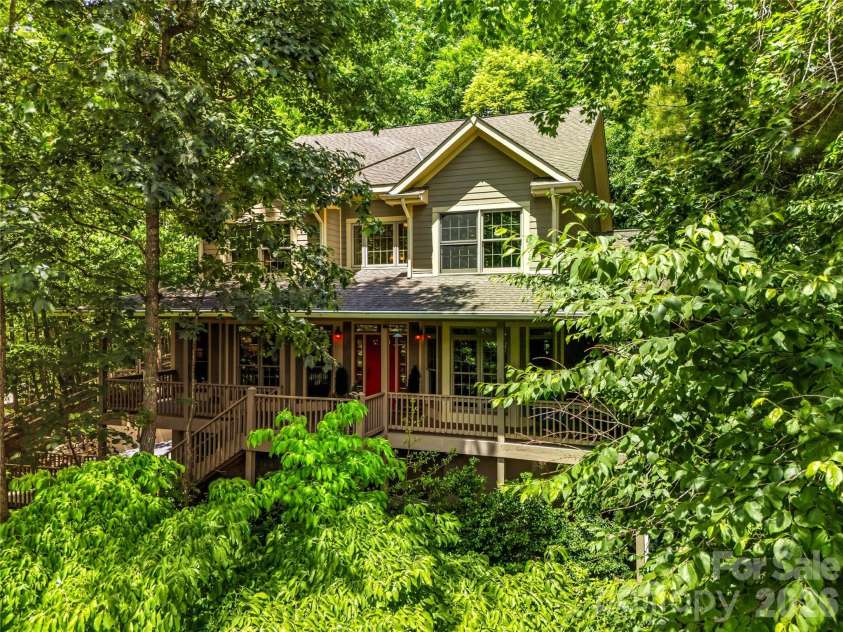 840 Stoney Stream Lane, Arden, NC 28704.  MLS# CAR4394333, YatesRealty ID 34811. 