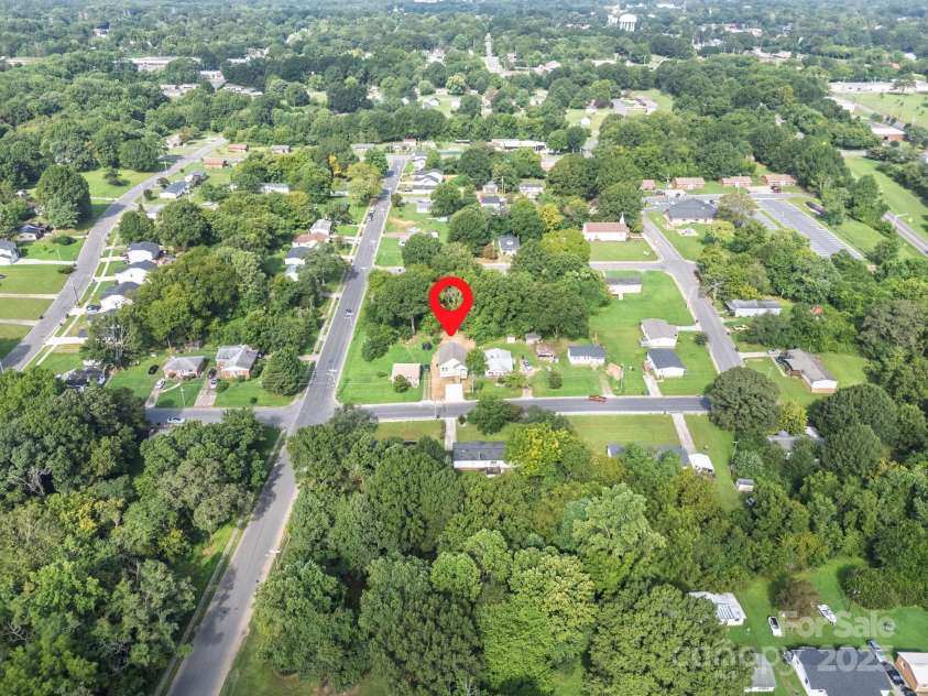 1118 Lerain Court, Statesville, NC 28677.  MLS# CAR4294392, YatesRealty ID 34812. 