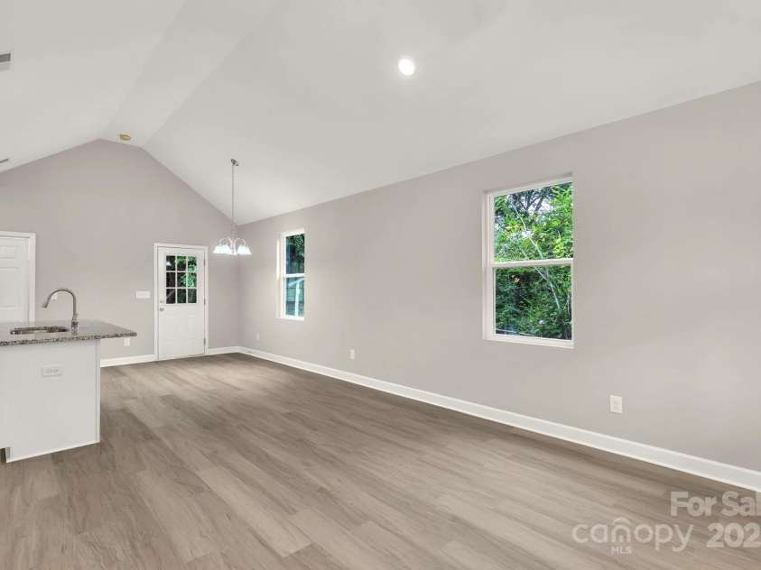 1118 Lerain Court, Statesville, NC 28677.  MLS# CAR4294392, YatesRealty ID 34812. 