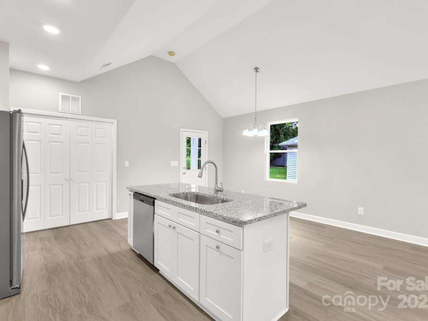 1118 Lerain Court, Statesville, NC 28677.  MLS# CAR4294392, YatesRealty ID 34812. 
