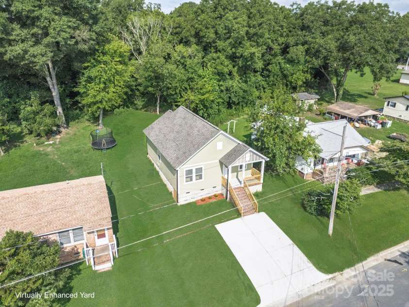 1118 Lerain Court, Statesville, NC 28677.  MLS# CAR4294392, YatesRealty ID 34812. 