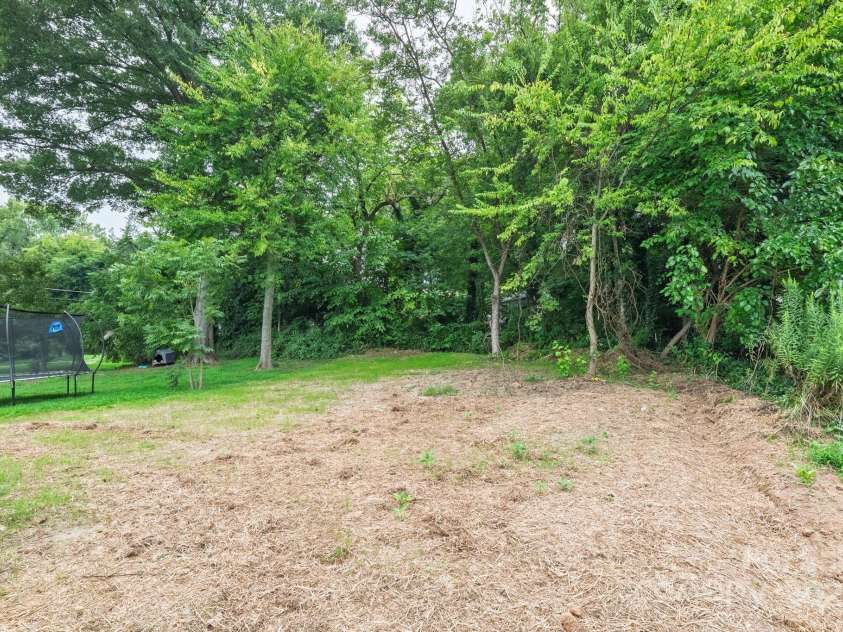 1118 Lerain Court, Statesville, NC 28677.  MLS# CAR4294392, YatesRealty ID 34812. 