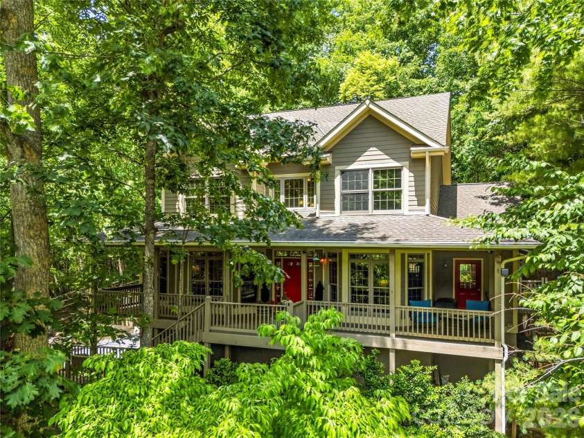 840 and 856 Stoney Stream Lane, Arden, NC 28704.  MLS# CAR4396084, YatesRealty ID 34812. 