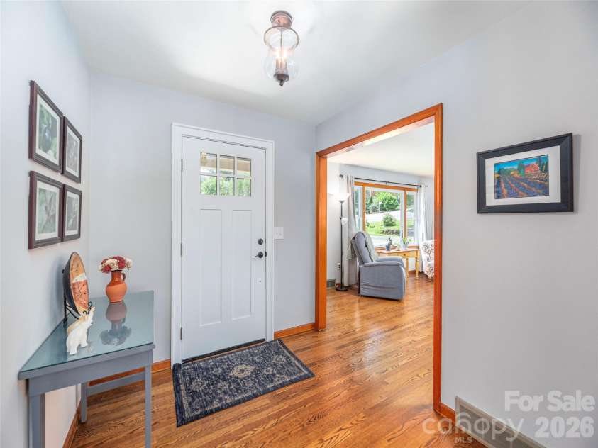 46 Flint Street, Waynesville, NC 28786.  MLS# CAR4399468, YatesRealty ID 34813. 