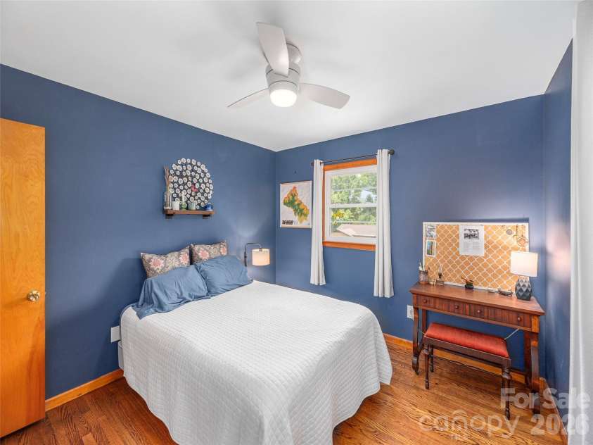 46 Flint Street, Waynesville, NC 28786.  MLS# CAR4399468, YatesRealty ID 34813. 