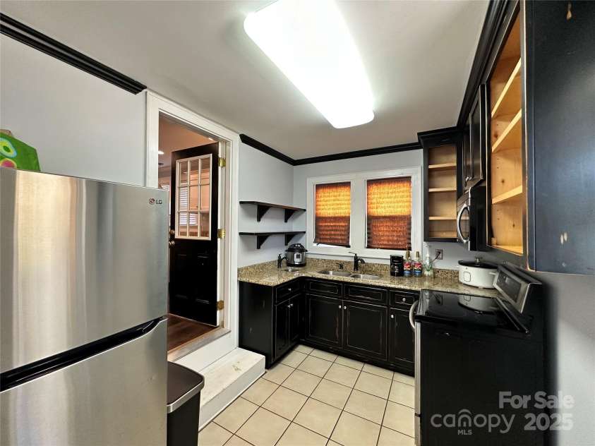 706 Sides Street, Rockwell, NC 28138.  MLS# CAR4283920, YatesRealty ID 34813. 2nd kitchen