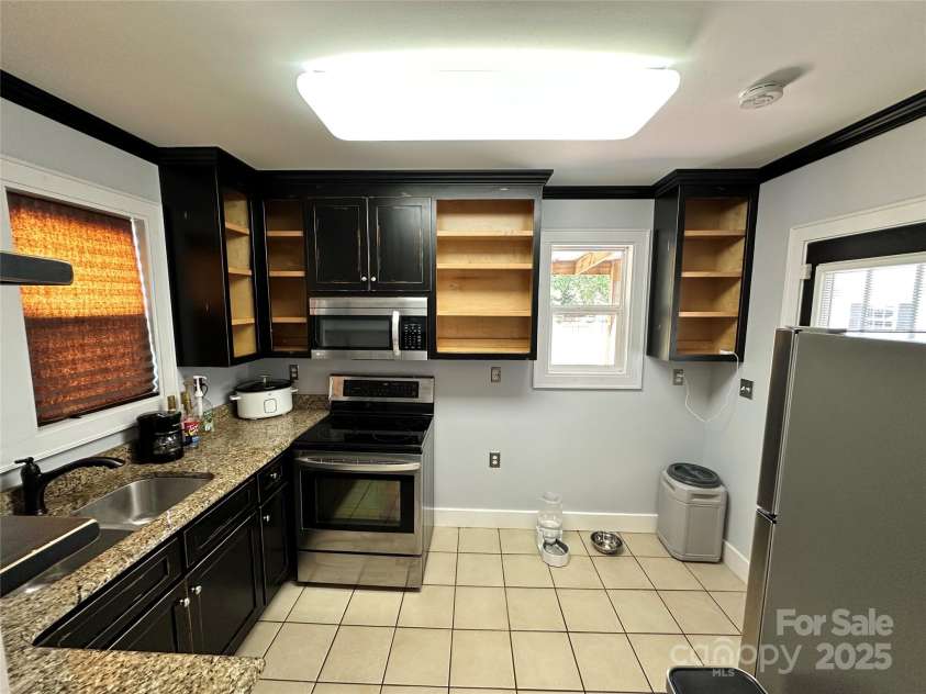 706 Sides Street, Rockwell, NC 28138.  MLS# CAR4283920, YatesRealty ID 34813. 2nd kitchen