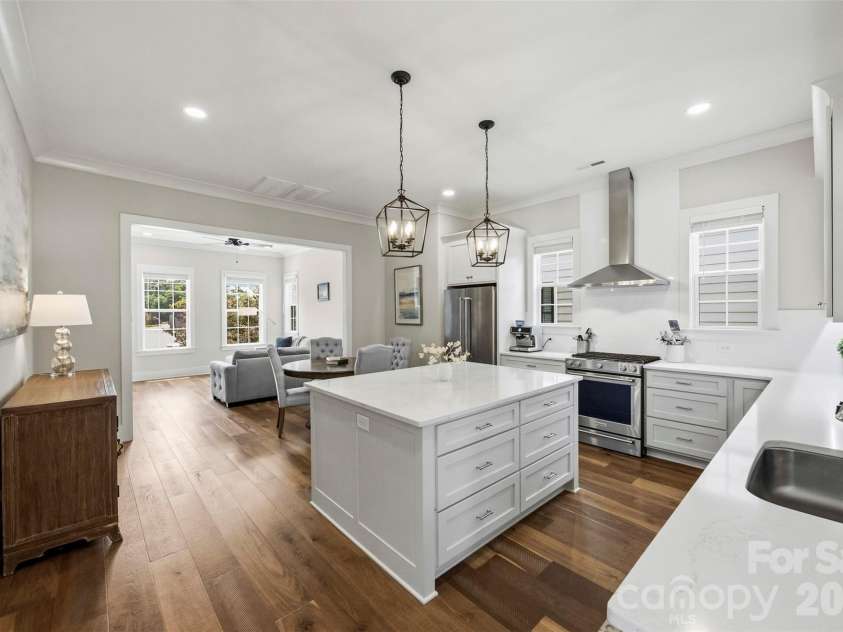414 Main Street, Belmont, NC 28012.  MLS# CAR4398037, YatesRealty ID 34815. 
