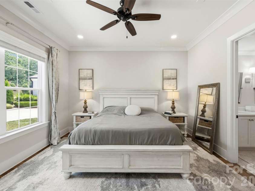 414 Main Street, Belmont, NC 28012.  MLS# CAR4398037, YatesRealty ID 34815. 