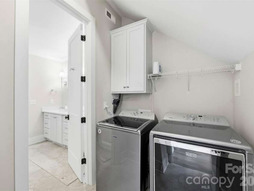 414 Main Street, Belmont, NC 28012.  MLS# CAR4398037, YatesRealty ID 34815. 