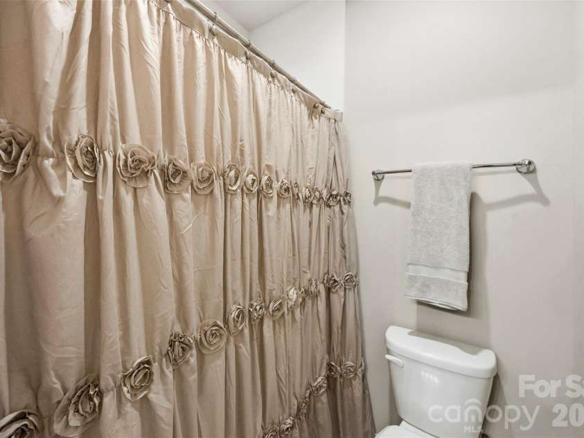 414 Main Street, Belmont, NC 28012.  MLS# CAR4398037, YatesRealty ID 34815. 