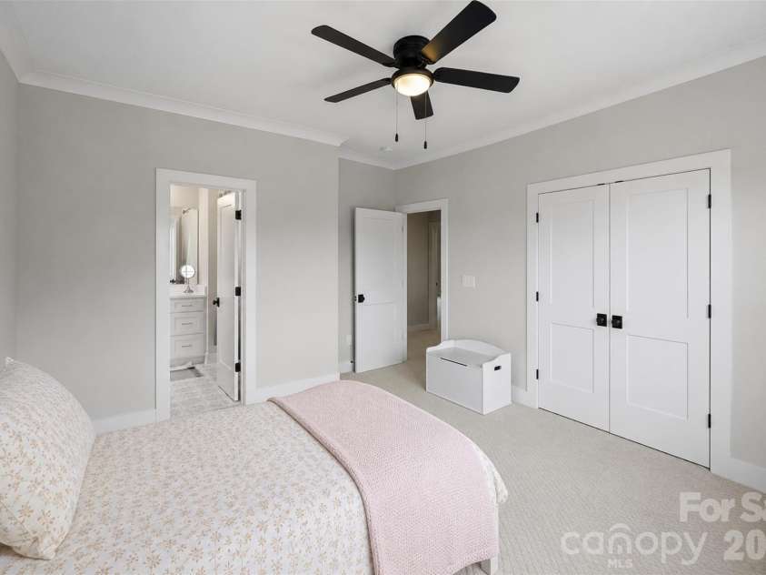 414 Main Street, Belmont, NC 28012.  MLS# CAR4398037, YatesRealty ID 34815. 