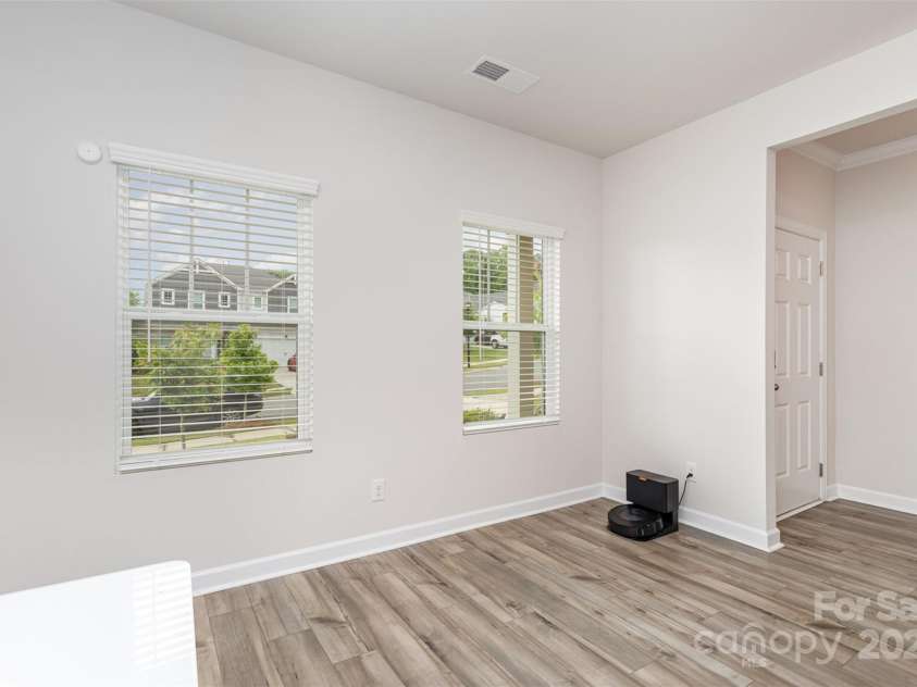 941 Rachel Anne Drive, Belmont, NC 28012.  MLS# CAR4259048, YatesRealty ID 34815. 