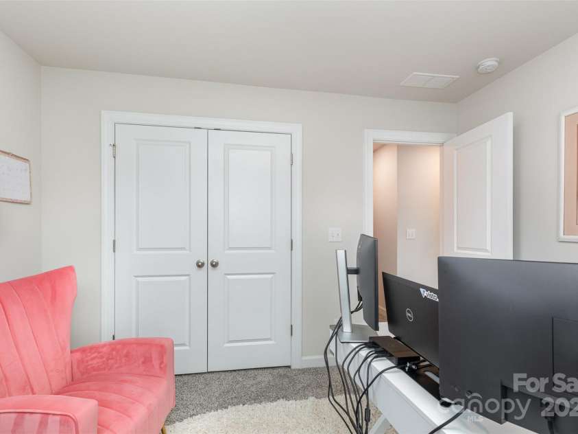 941 Rachel Anne Drive, Belmont, NC 28012.  MLS# CAR4259048, YatesRealty ID 34815. 