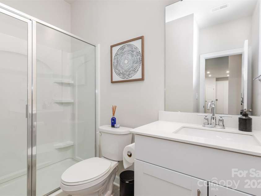 941 Rachel Anne Drive, Belmont, NC 28012.  MLS# CAR4259048, YatesRealty ID 34815. Full bath on main