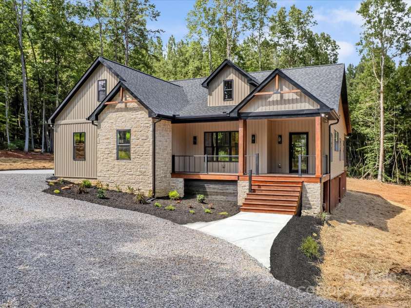 110 Rupard Road, Statesville, NC 28625.  MLS# CAR4232125, YatesRealty ID 34816. 