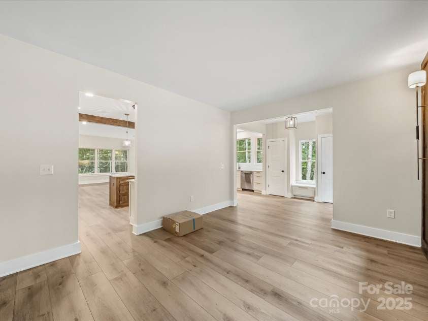 110 Rupard Road, Statesville, NC 28625.  MLS# CAR4232125, YatesRealty ID 34816. Dining room