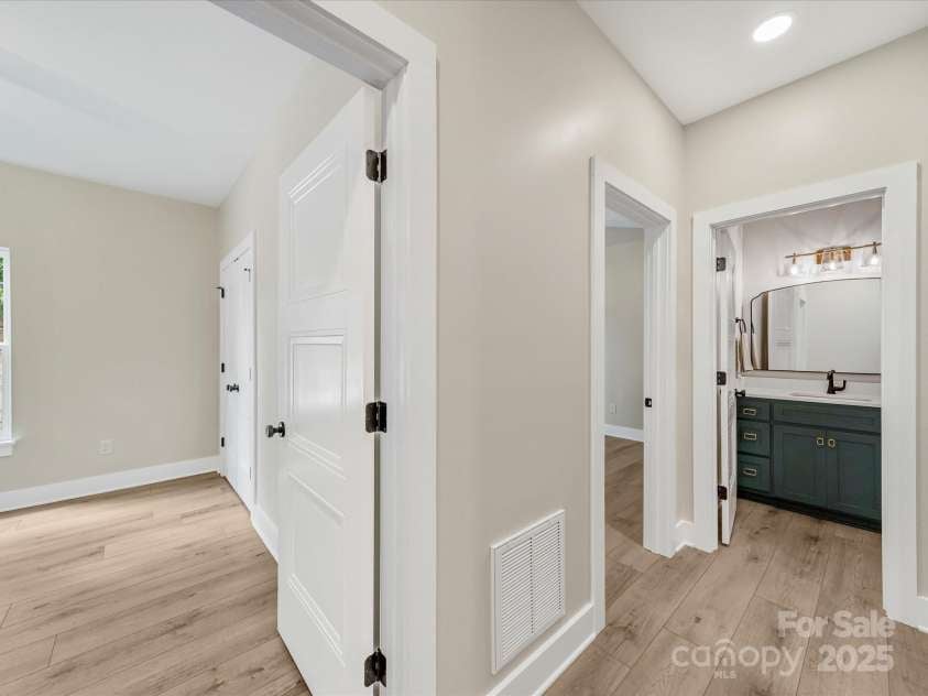 110 Rupard Road, Statesville, NC 28625.  MLS# CAR4232125, YatesRealty ID 34816. Hall