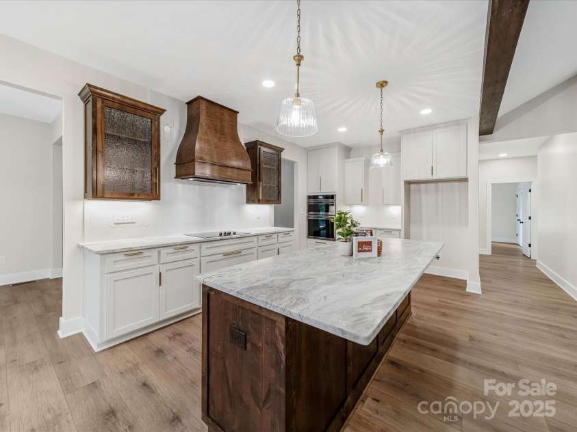 110 Rupard Road, Statesville, NC 28625.  MLS# CAR4232125, YatesRealty ID 34816. Kitchen